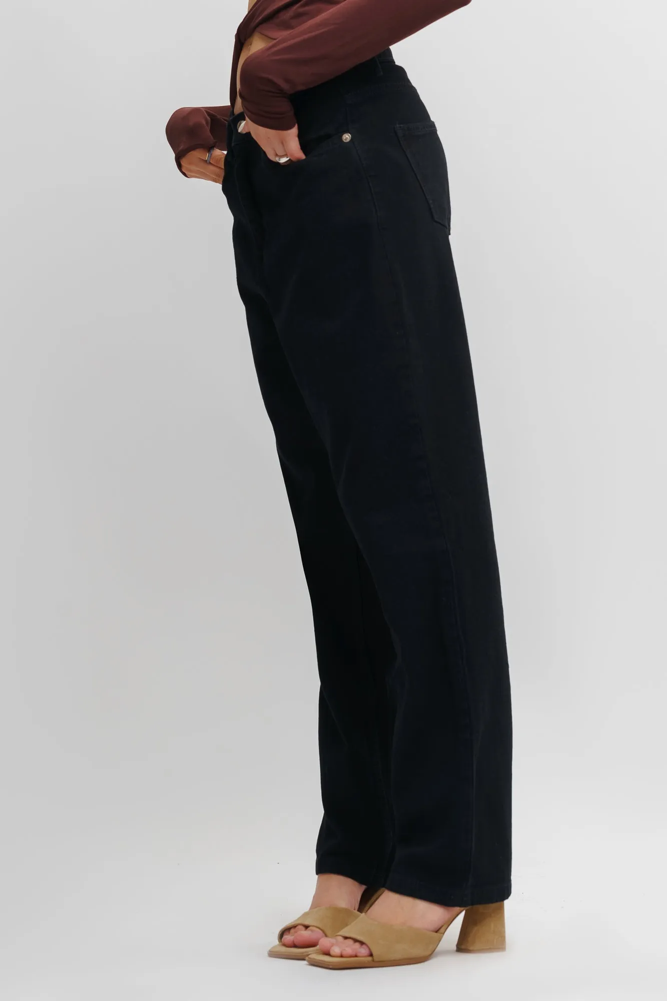 Black Mom High Ankle Jeans