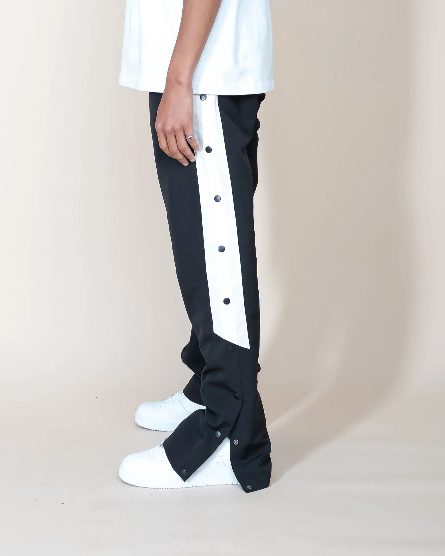 EPTM GOAT FLARED PANTS - BLACK