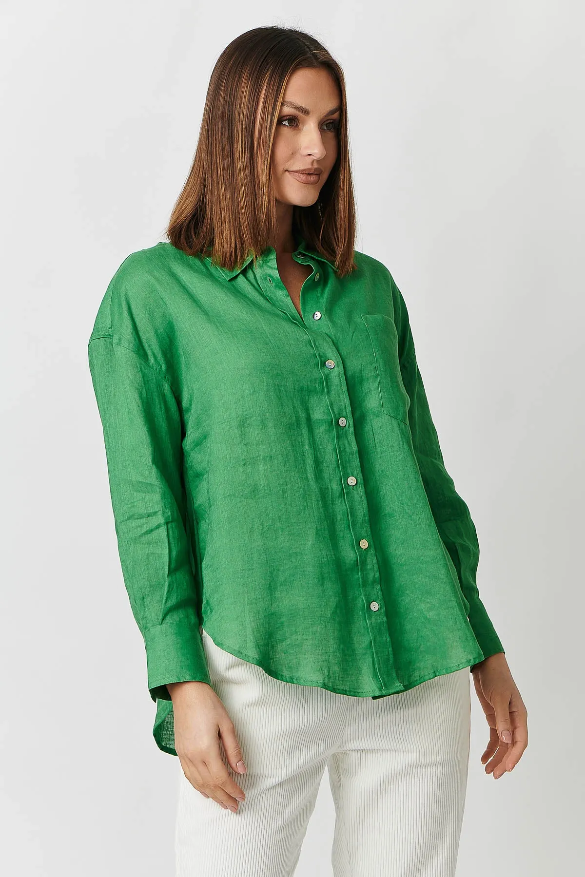 GA415 Classic Button Up Shirt in Shamrock