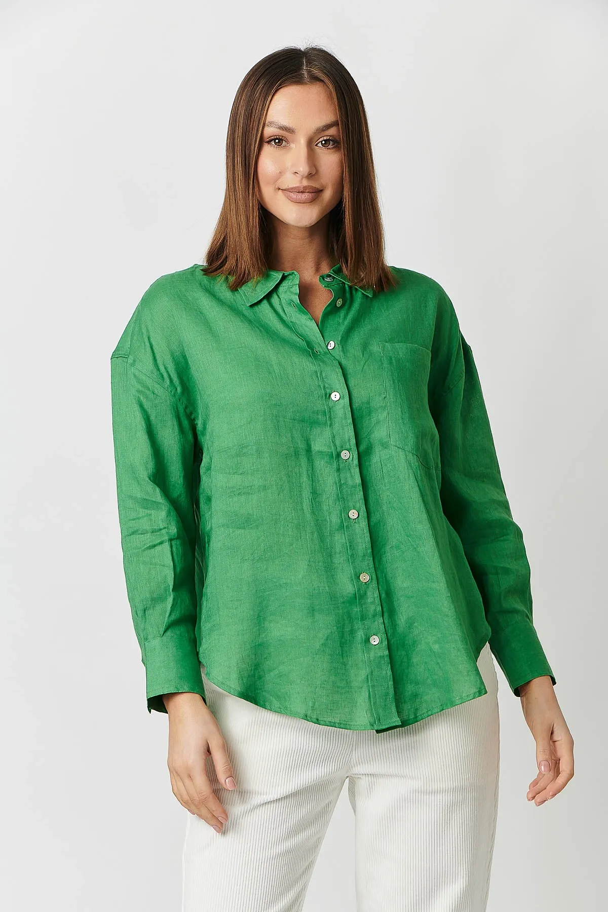 GA415 Classic Button Up Shirt in Shamrock