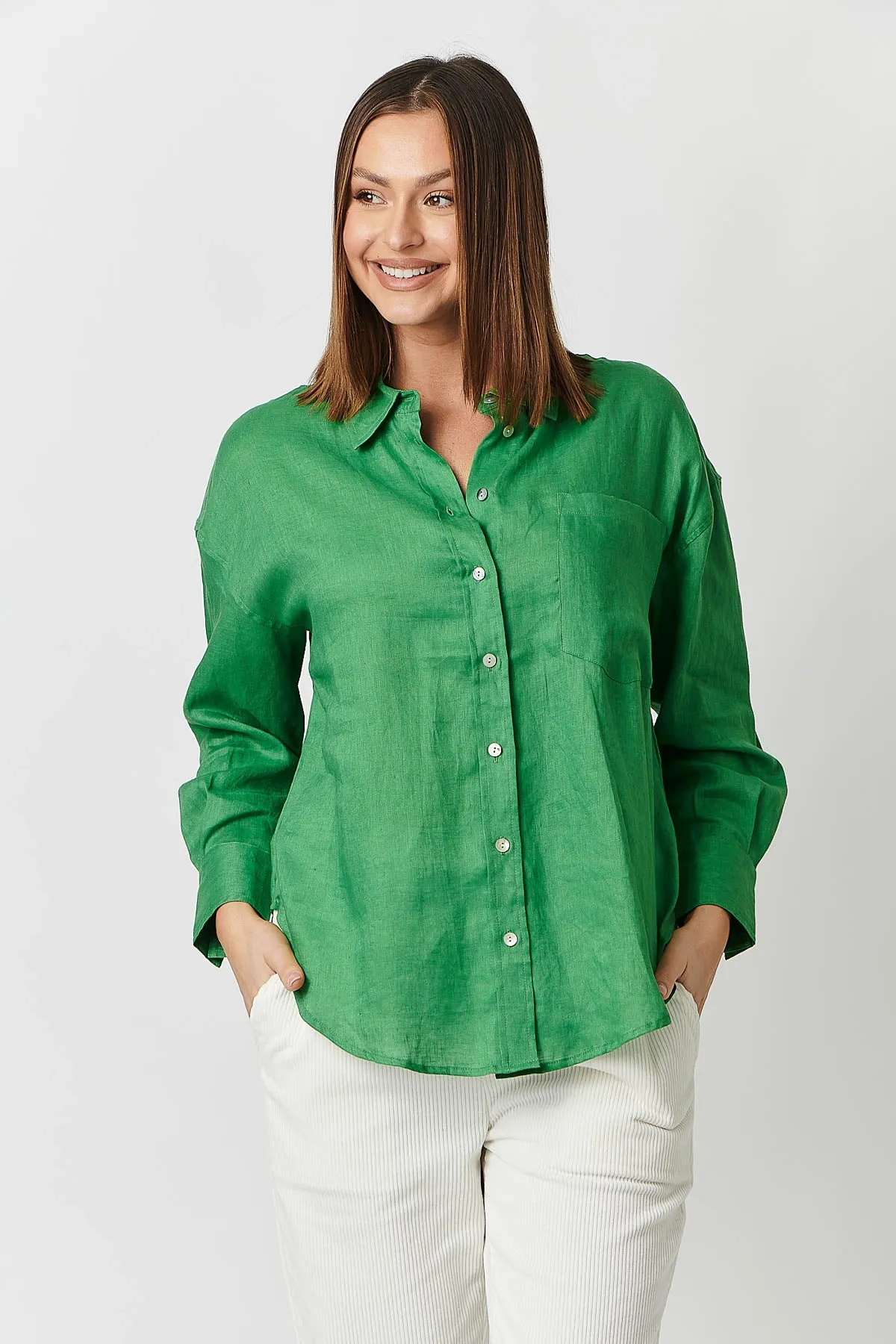 GA415 Classic Button Up Shirt in Shamrock