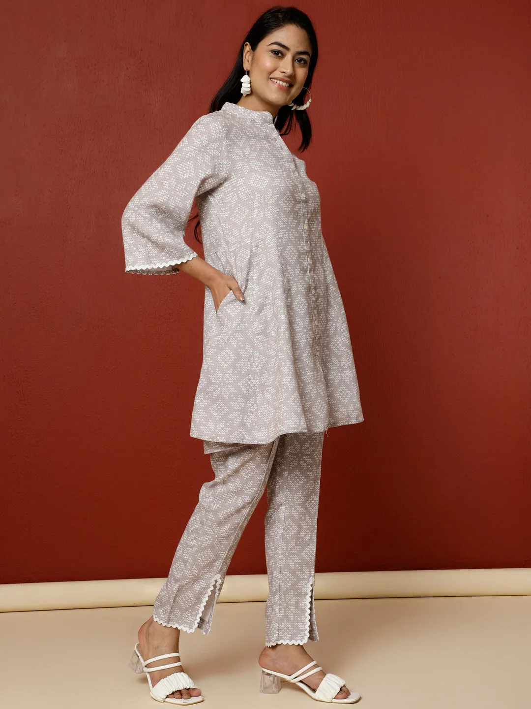 Grey Geometric Printed Short Kurta And Pants Co-ord Sets