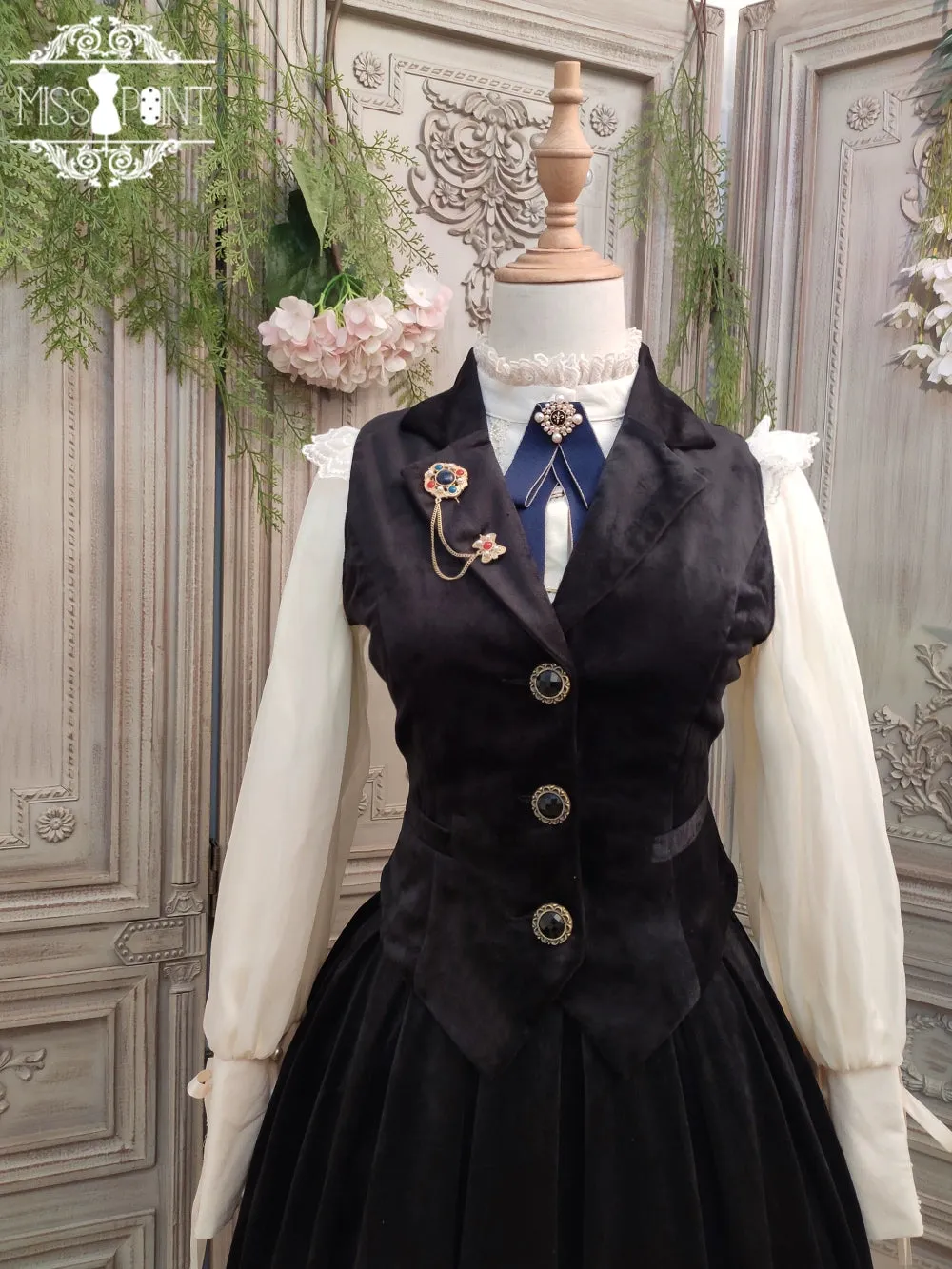 Miss Point~Rose Doll~Retro Lolita Vest Velvet Lolita Waistcoat