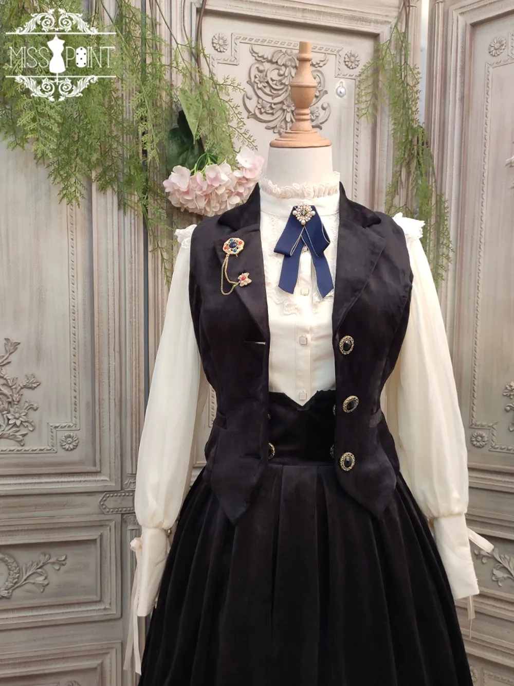 Miss Point~Rose Doll~Retro Lolita Vest Velvet Lolita Waistcoat