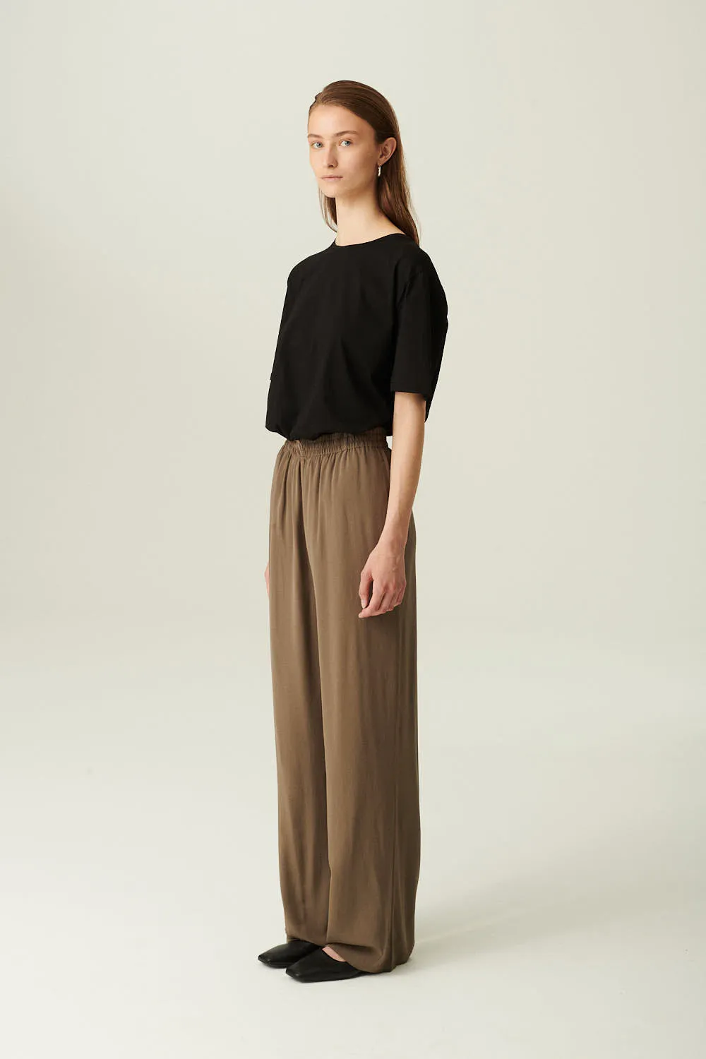 PALMA PANTS SILK WALNUT - WALNUT