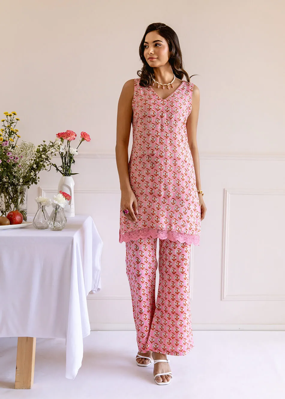 Pink Muslin Silk Straight 3-Piece Kurta Set