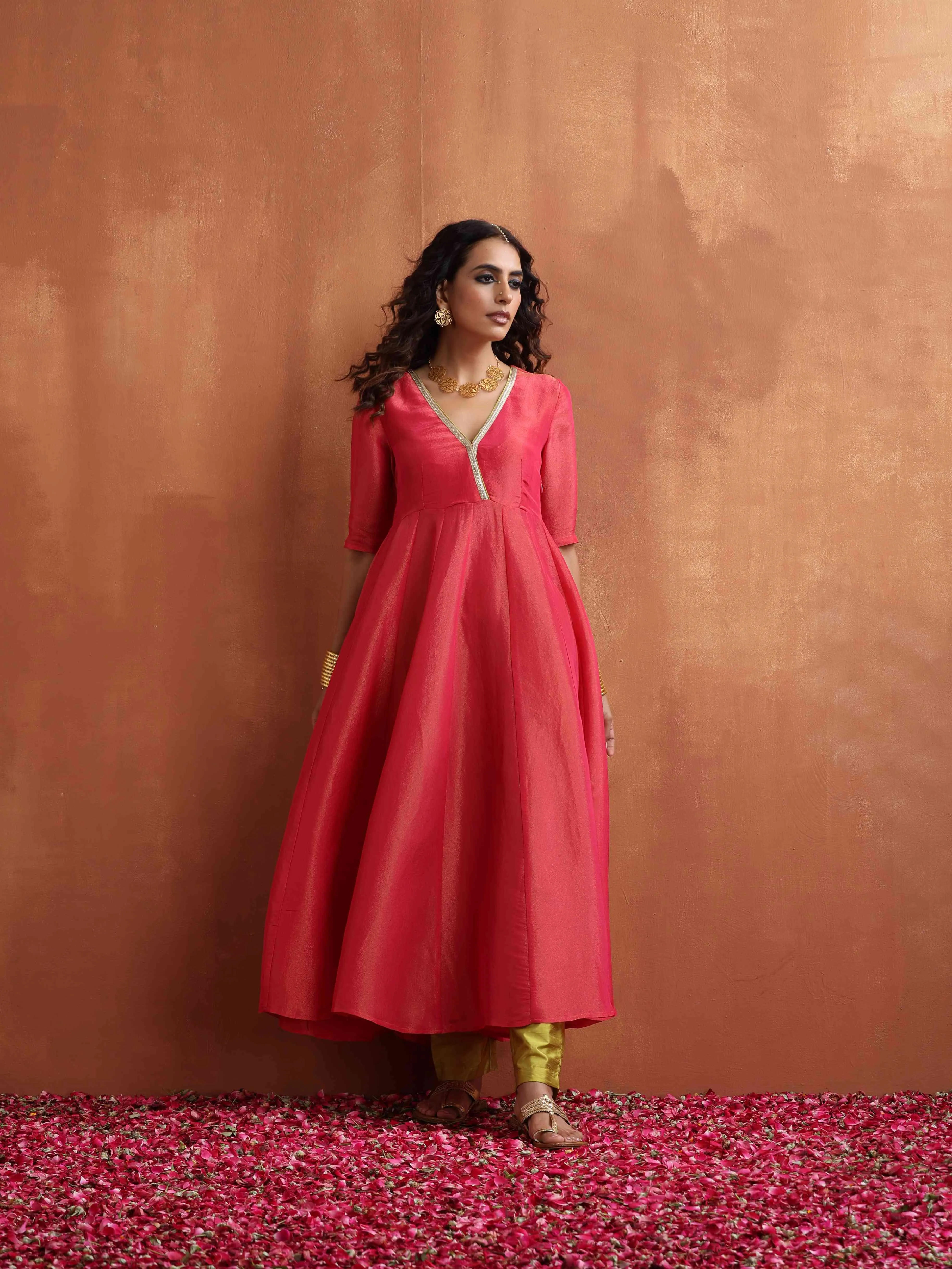 trueBrowns Hot Pink Tissue Flared Anarkali Kurta Set