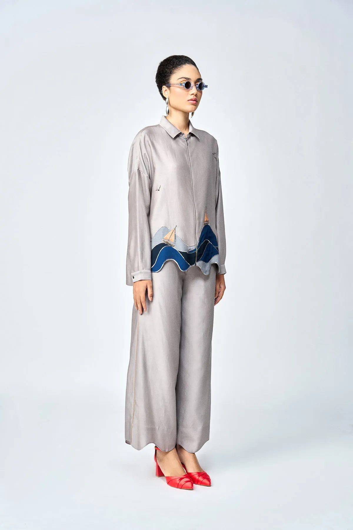 WAVES AND BOAT BOXY SHIRT WITH FLARED PANTS