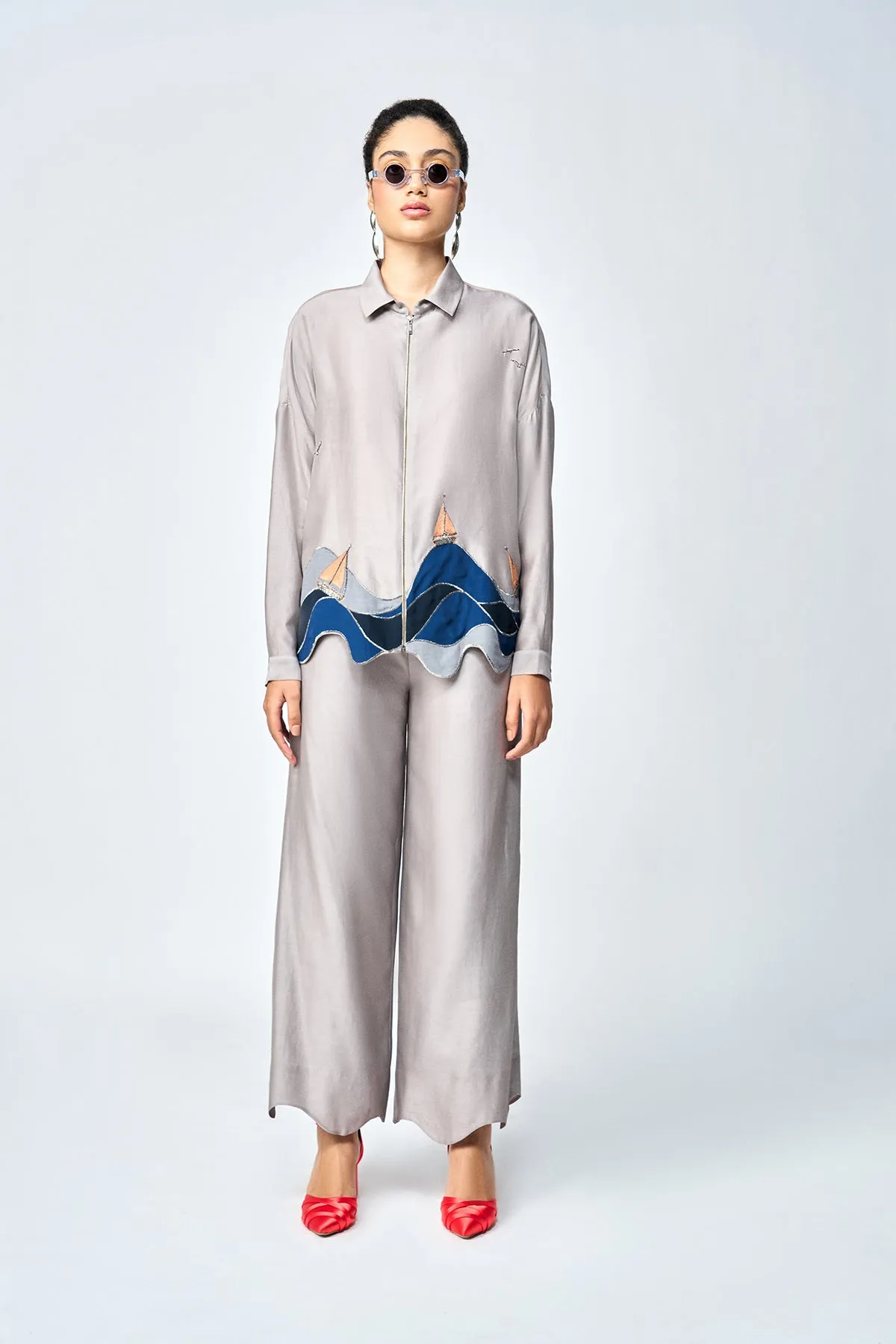 WAVES AND BOAT BOXY SHIRT WITH FLARED PANTS